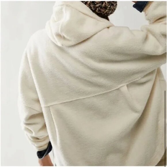 Free People Solid Ivory Nomad Hooded Relaxed Shacket Size Medium - Picture 3 of 7